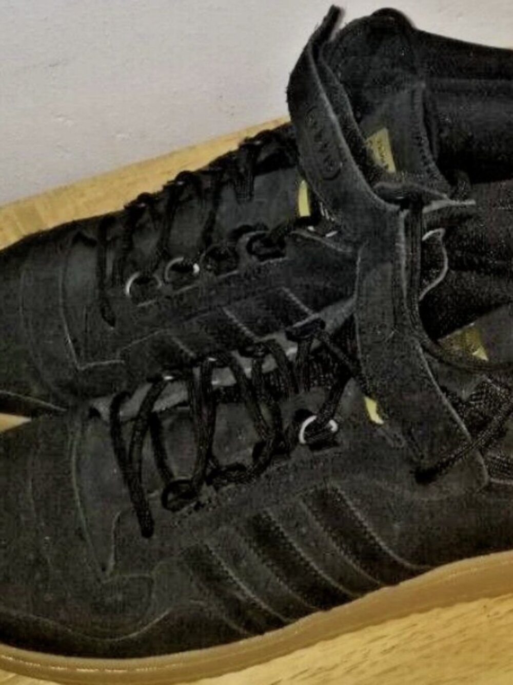 Share ADIDAS Hoops 2.0 Mid Black & Gold Size Mens 11.5 (Rare)